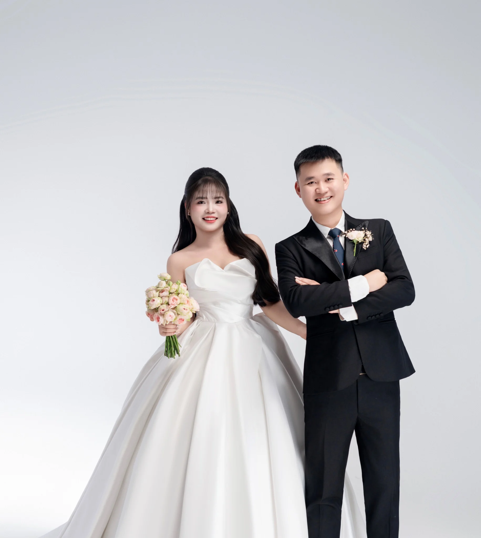 Hôn Lễ Được Cử Hành Tại Tư Gia Nhà Trai