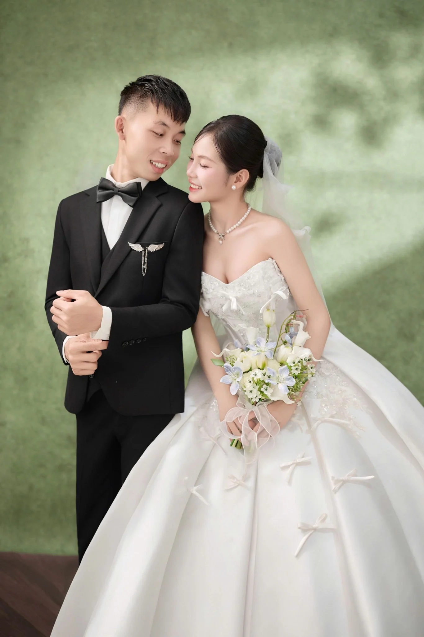 thị phú & văn khiêm